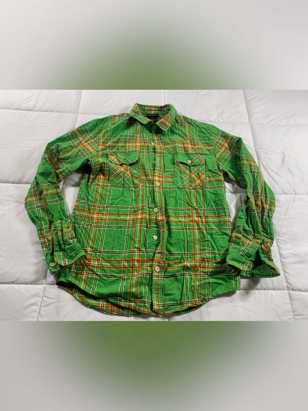 Pre loved BURTON shirt Mens size L